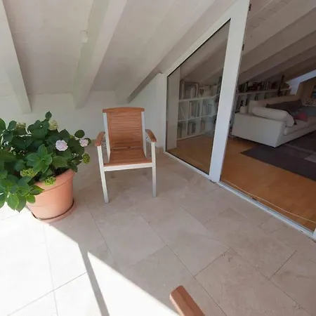 Sunny Modern Flat Starnberg *